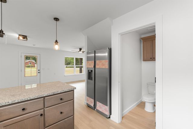402 S Magnolia Ave., Andrews, SC 29510