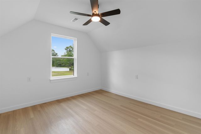 402 S Magnolia Ave., Andrews, SC 29510