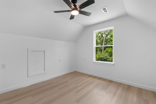 402 S Magnolia Ave., Andrews, SC 29510