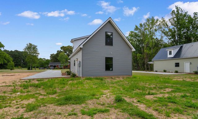 402 S Magnolia Ave., Andrews, SC 29510
