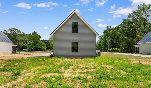 402 S Magnolia Ave., Andrews, SC 29510