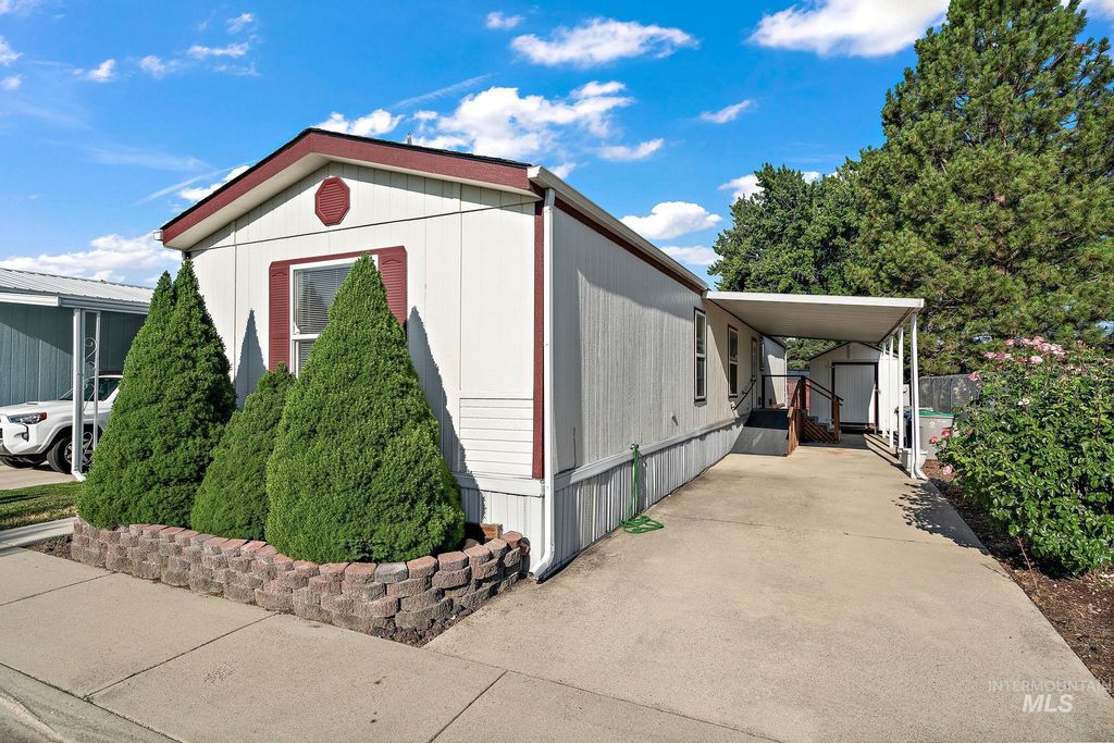 5373 N North Glen Lane, Boise, ID 83714 photo 2