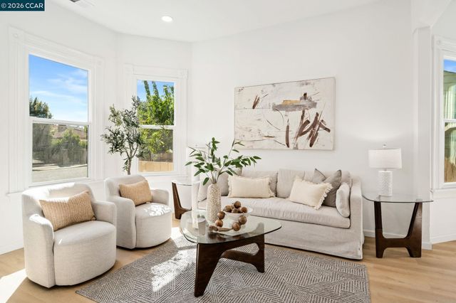 317 Glenn St, Vallejo, CA 94590