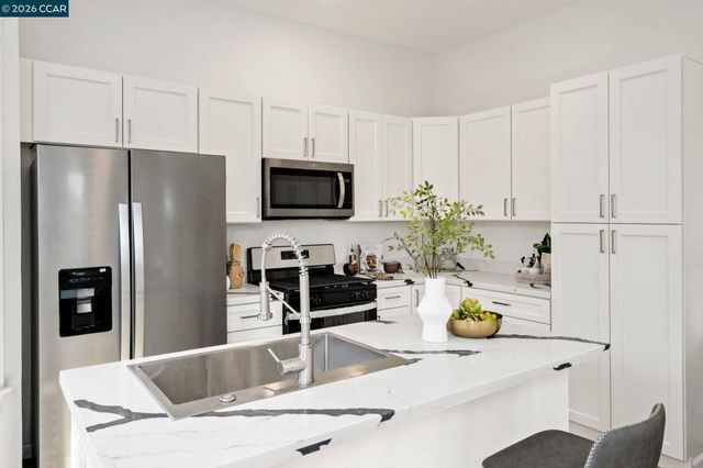 317 Glenn St, Vallejo, CA 94590