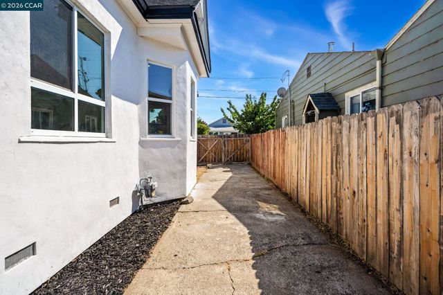 317 Glenn St, Vallejo, CA 94590