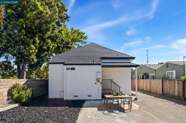 317 Glenn St, Vallejo, CA 94590