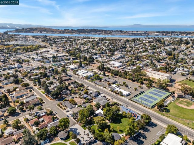 317 Glenn St, Vallejo, CA 94590