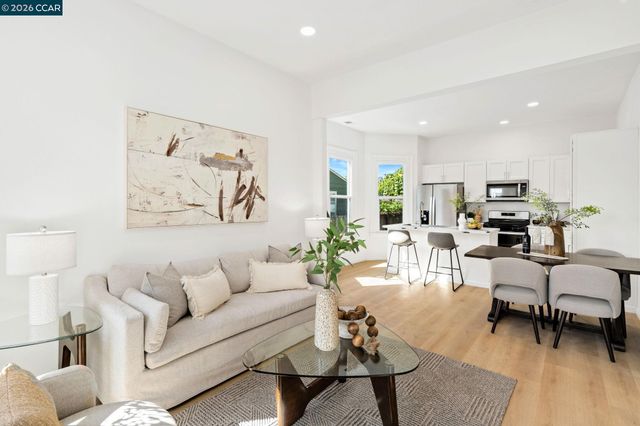 317 Glenn St, Vallejo, CA 94590