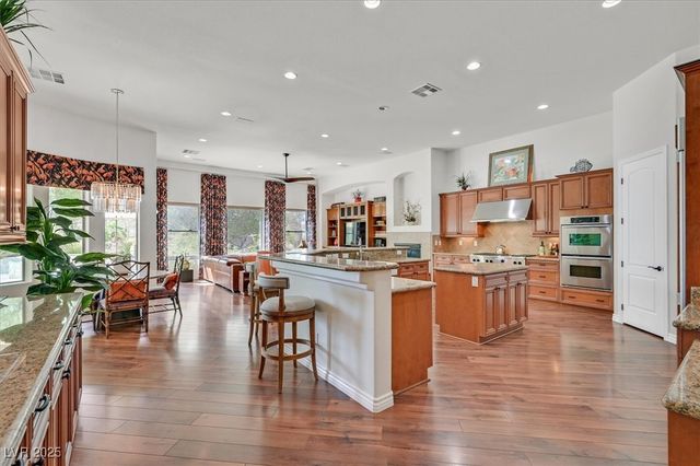 8485 Frazier Park Court, Las Vegas, NV 89143