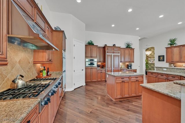 8485 Frazier Park Court, Las Vegas, NV 89143