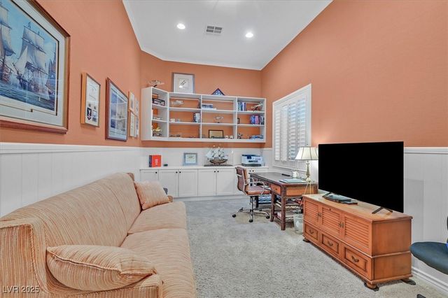 8485 Frazier Park Court, Las Vegas, NV 89143