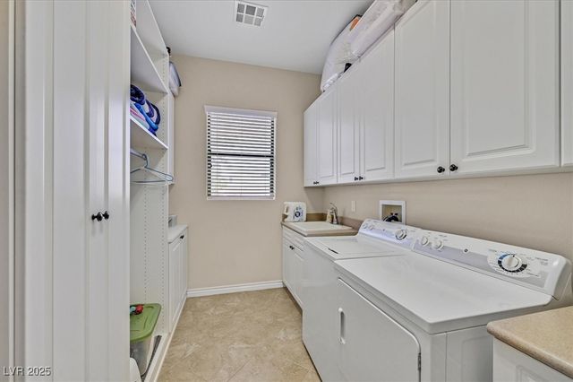 8485 Frazier Park Court, Las Vegas, NV 89143