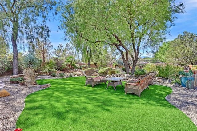 8485 Frazier Park Court, Las Vegas, NV 89143