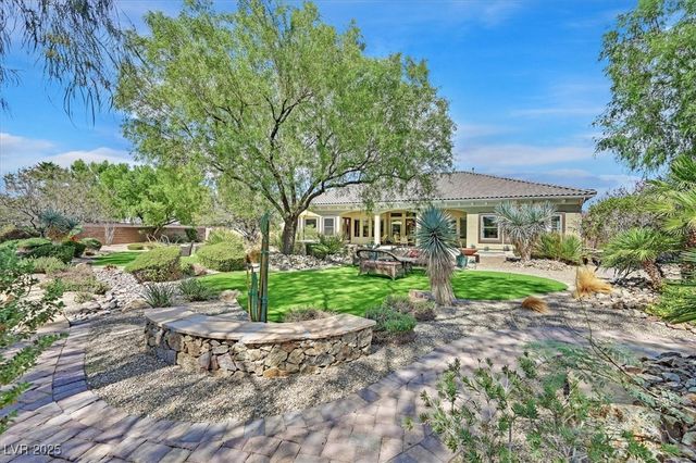 8485 Frazier Park Court, Las Vegas, NV 89143