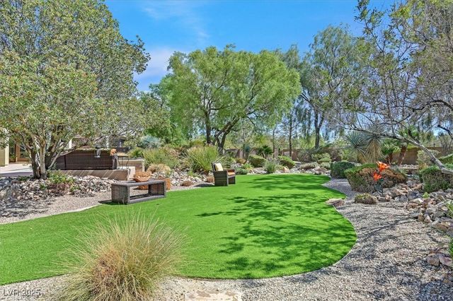 8485 Frazier Park Court, Las Vegas, NV 89143