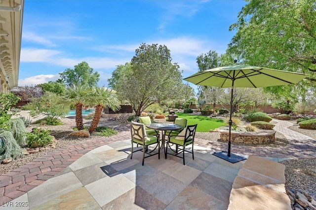 8485 Frazier Park Court, Las Vegas, NV 89143