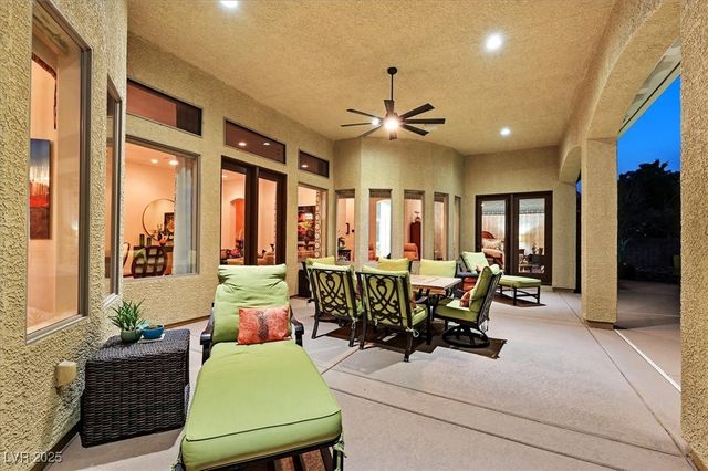 8485 Frazier Park Court, Las Vegas, NV 89143