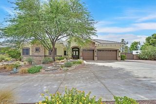 8485 Frazier Park Court, Las Vegas, NV 89143