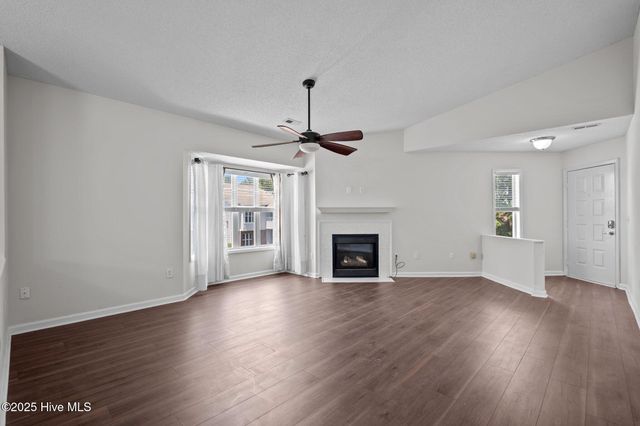 4109 Breezewood Drive 204, Wilmington, NC 28412