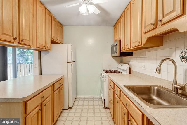 14626 BAKERSFIELD ST, Woodbridge, VA 22193
