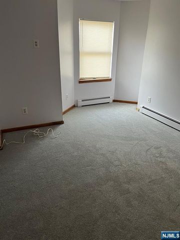 106 Spring Valley Avenue 1W, Hackensack, NJ 07601