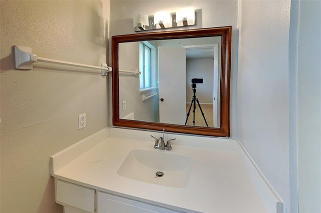 11326 Sagevale Lane, Houston, TX 77089