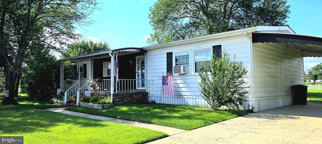 100 COUNTRY LN #100, Buena, NJ 08310