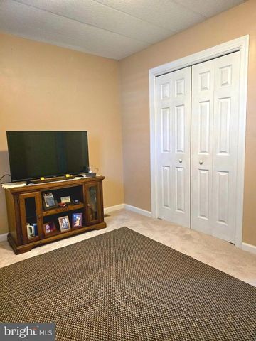 100 COUNTRY LN #100, Buena, NJ 08310