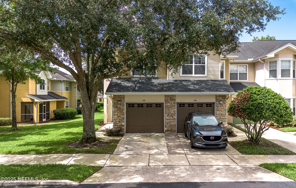 3750 SILVER BLUFF Boulevard, 501, Orange Park, FL 32065