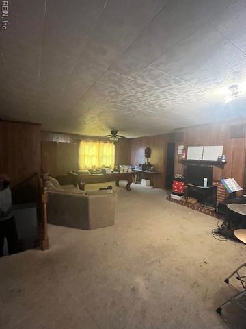 1642 N Mallory ST, Hampton, VA 23664