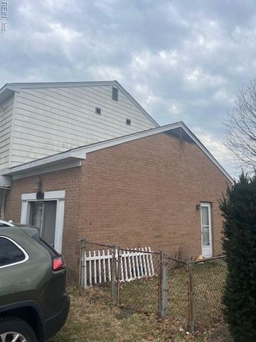 1642 N Mallory ST, Hampton, VA 23664