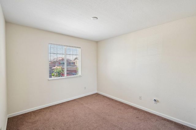 13468 Pipestone St, Lathrop, CA 95330