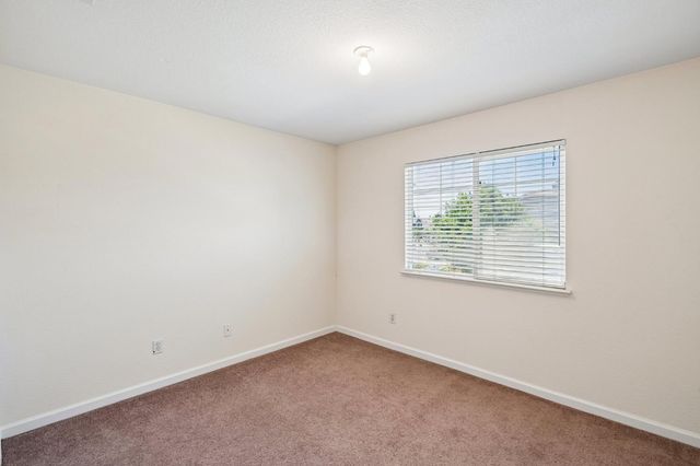 13468 Pipestone St, Lathrop, CA 95330