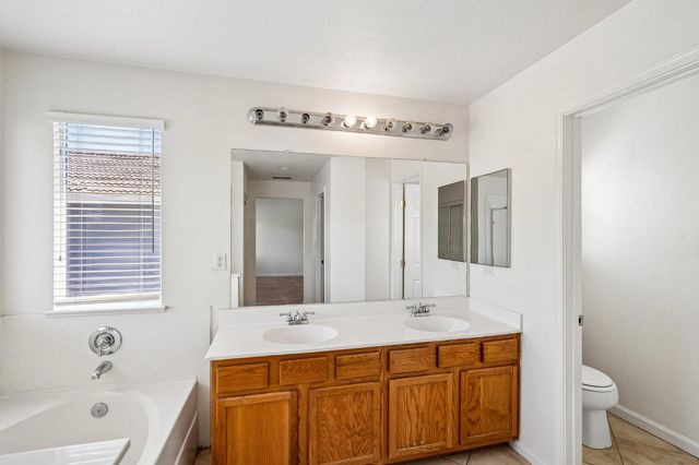13468 Pipestone St, Lathrop, CA 95330