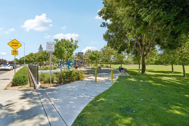 13468 Pipestone St, Lathrop, CA 95330