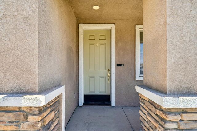 13468 Pipestone St, Lathrop, CA 95330