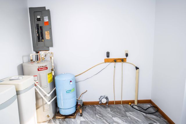 28205 State Highway Nn, Urbana, MO 65767