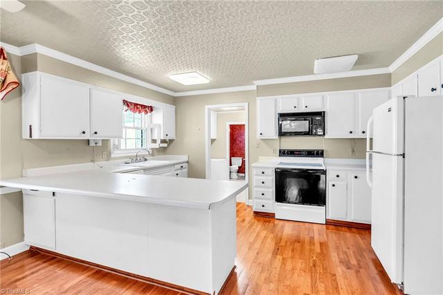 858 Riverbend Drive, Bermuda Run, NC 27006