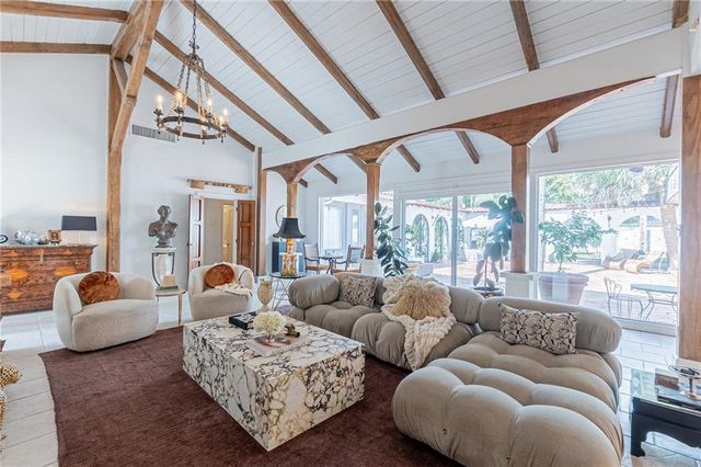 2710 ELLIOTT Street, Alexandria, LA 71301