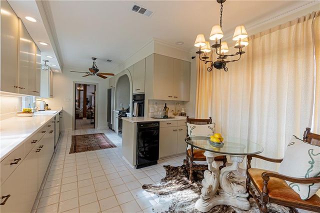 2710 ELLIOTT Street, Alexandria, LA 71301