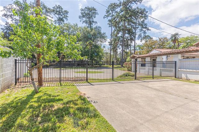 2710 ELLIOTT Street, Alexandria, LA 71301