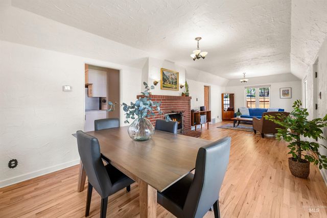 1001 S Roosevelt St., Boise, ID 83705