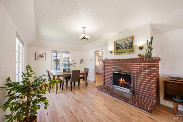 1001 S Roosevelt St., Boise, ID 83705