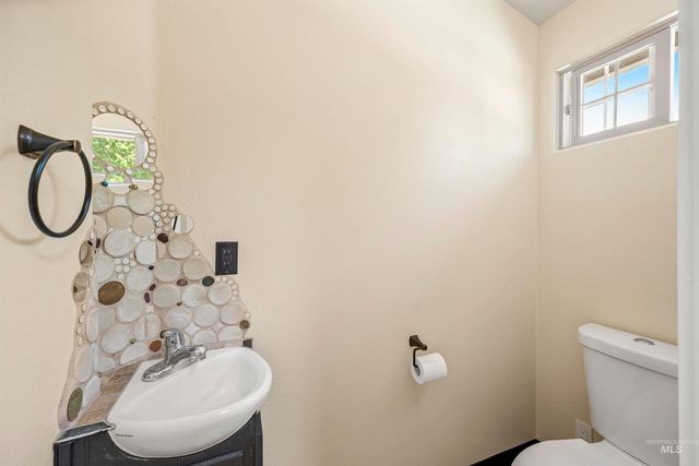 1001 S Roosevelt St., Boise, ID 83705
