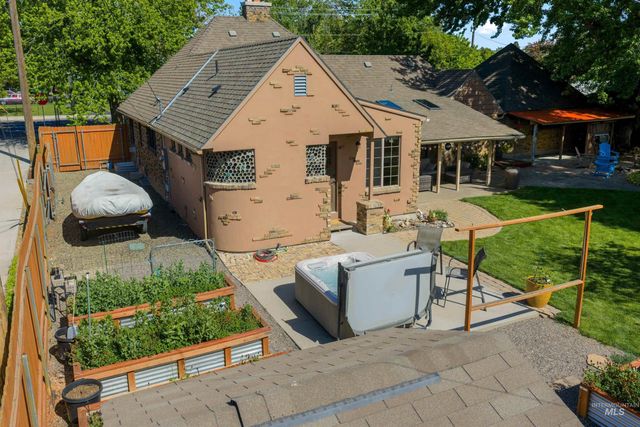 1001 S Roosevelt St., Boise, ID 83705
