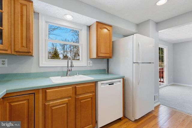 8428 BRADDOCK WAY, Columbia, MD 21046