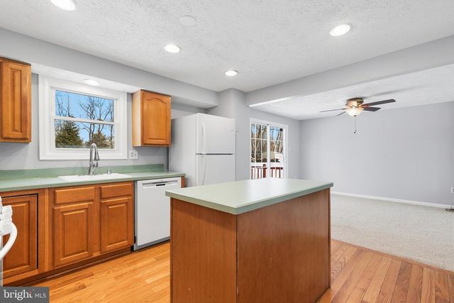 8428 BRADDOCK WAY, Columbia, MD 21046