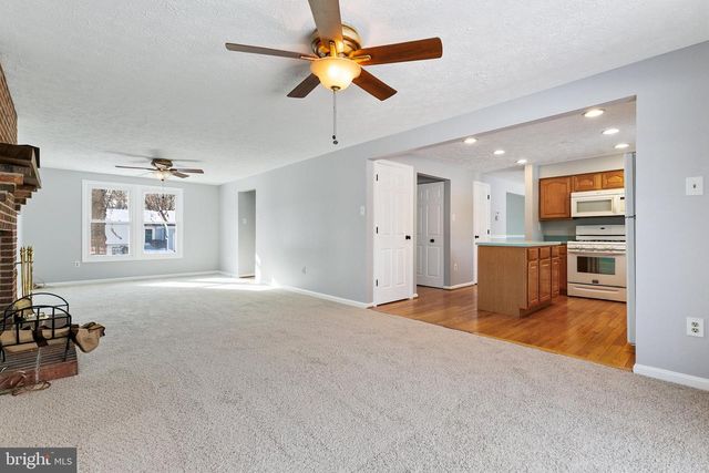 8428 BRADDOCK WAY, Columbia, MD 21046