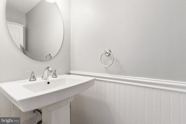 8428 BRADDOCK WAY, Columbia, MD 21046