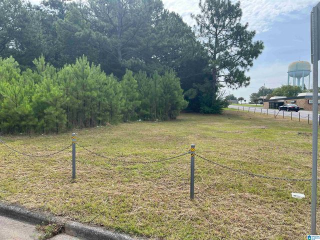 747 MEMORIAL DRIVE, Bessemer, AL 35022